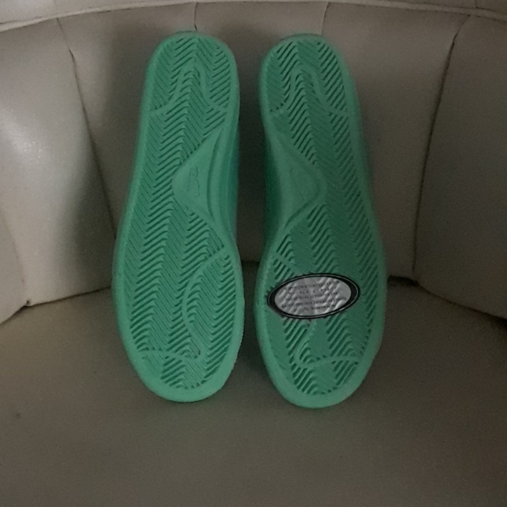 Nike sneakers - Picture 3 of 3
